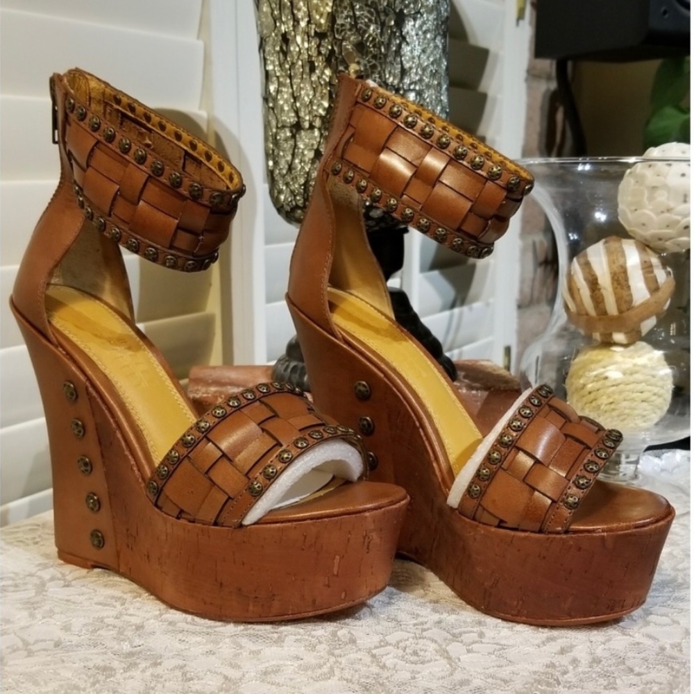 🆕️NIB Eric Rutberg Transparent Leather Wedges